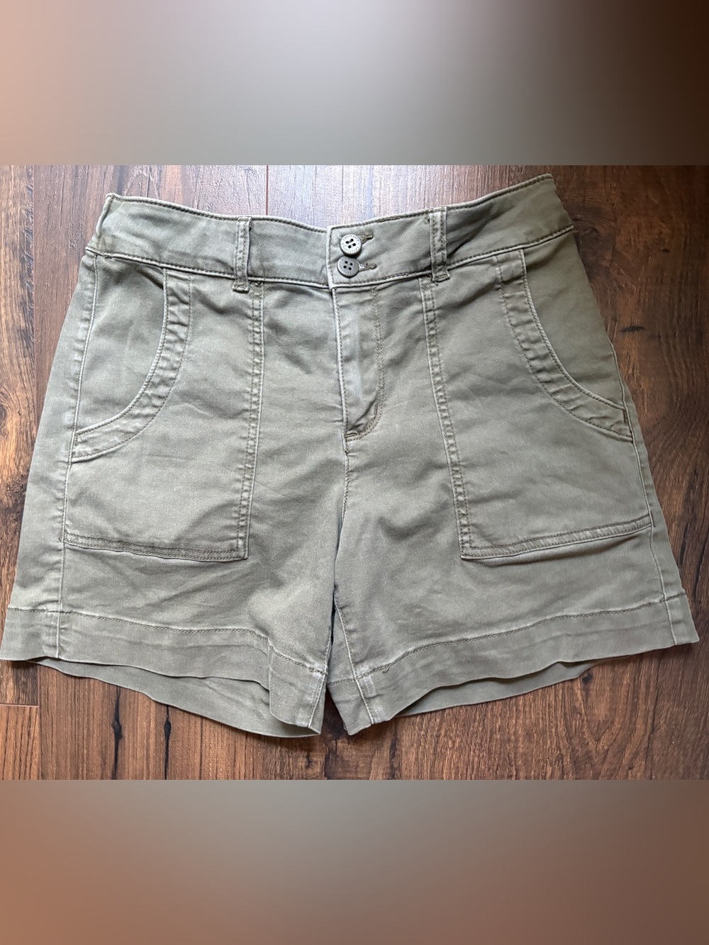 Sanctuary Olive Utility Patch-Pocket Shorts
